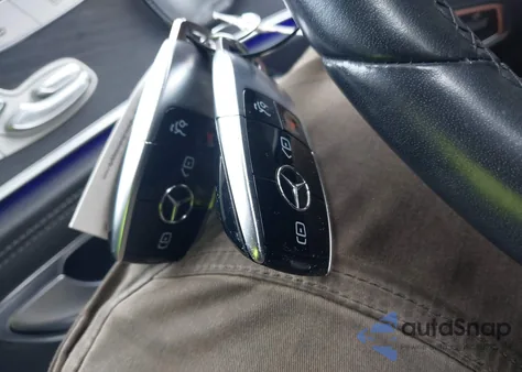 2019 Mercedes-Benz E 300 4Matic from USA, damaged, VIN WDDZF4KB9KA515397